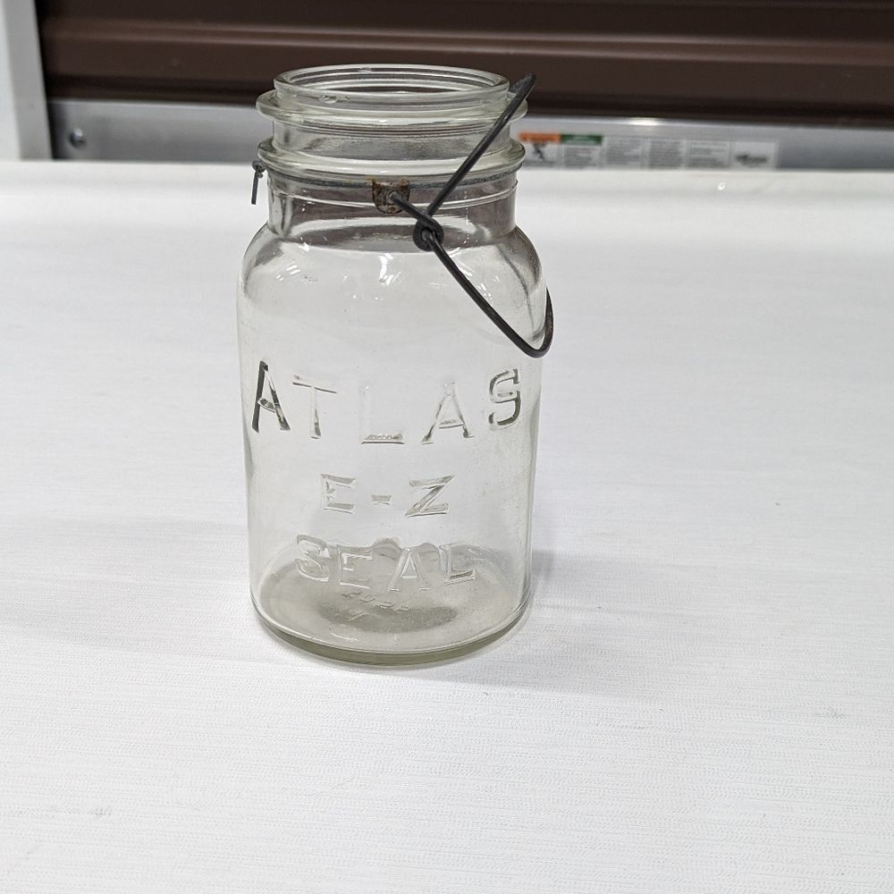 Vintage Atlas E-Z Seal Clear‎ Quart Canning Jar